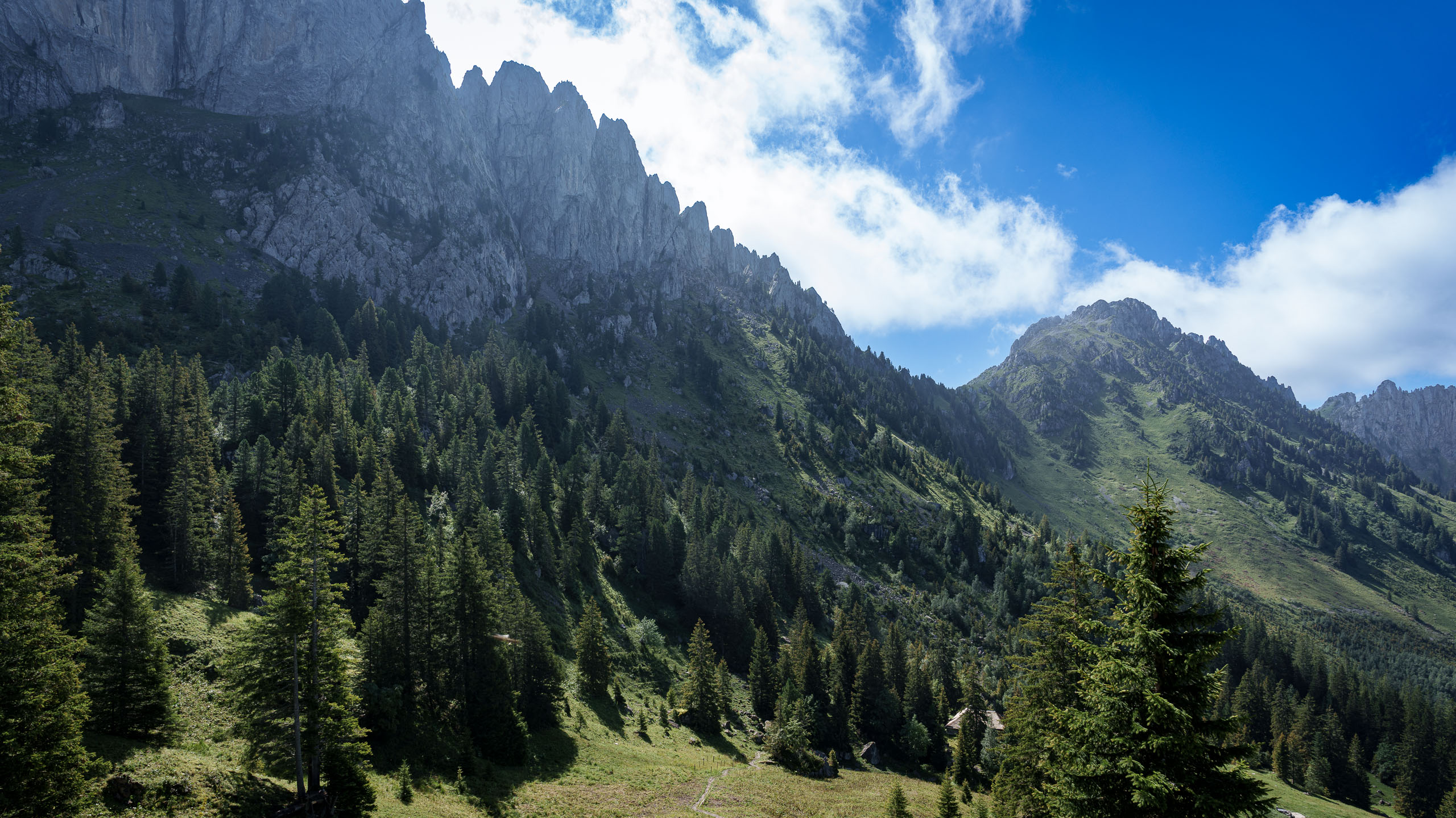 Durch die Scharte...